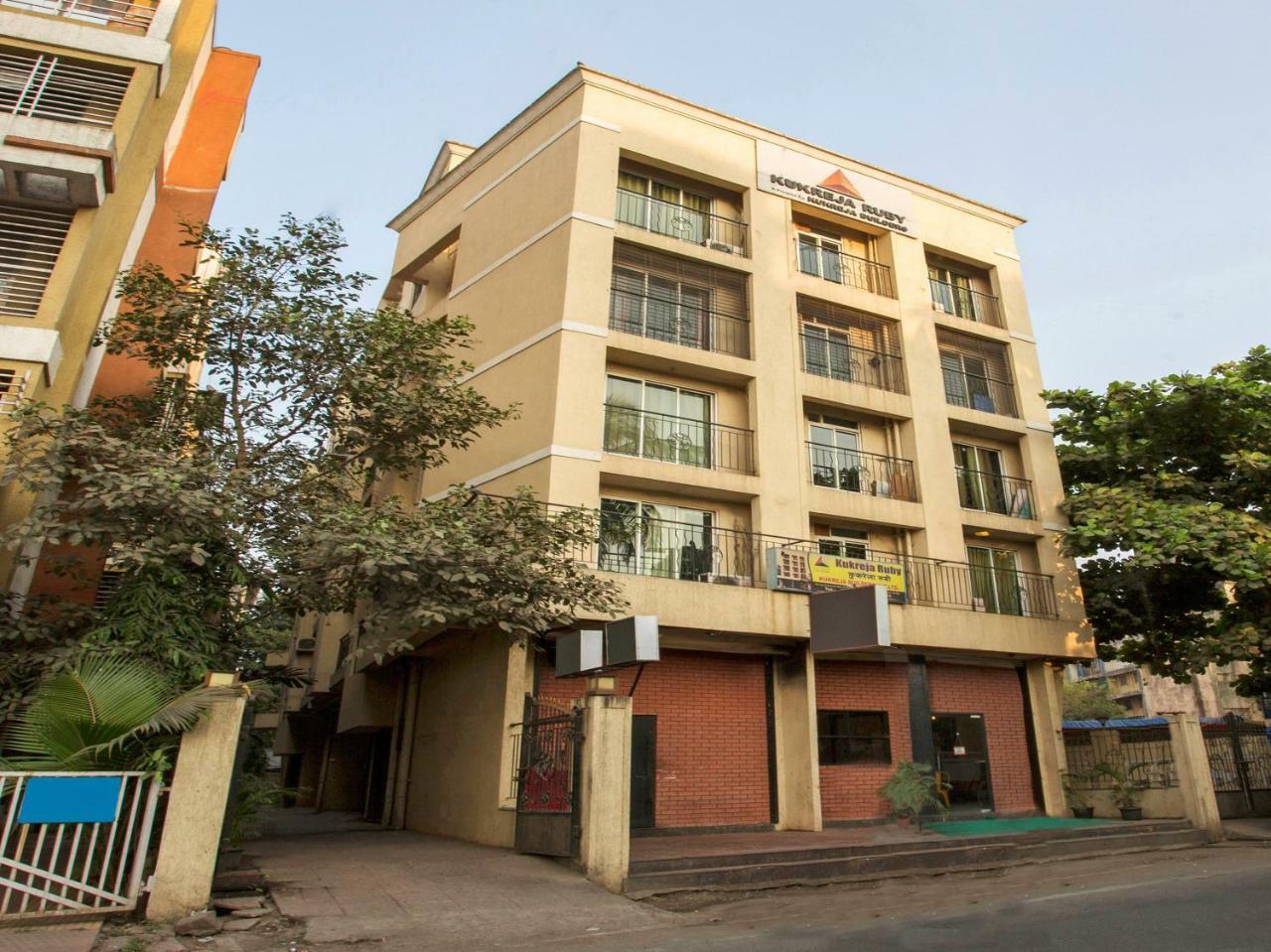 Hotel Iris Suites, Navi Mumbai Exterior foto